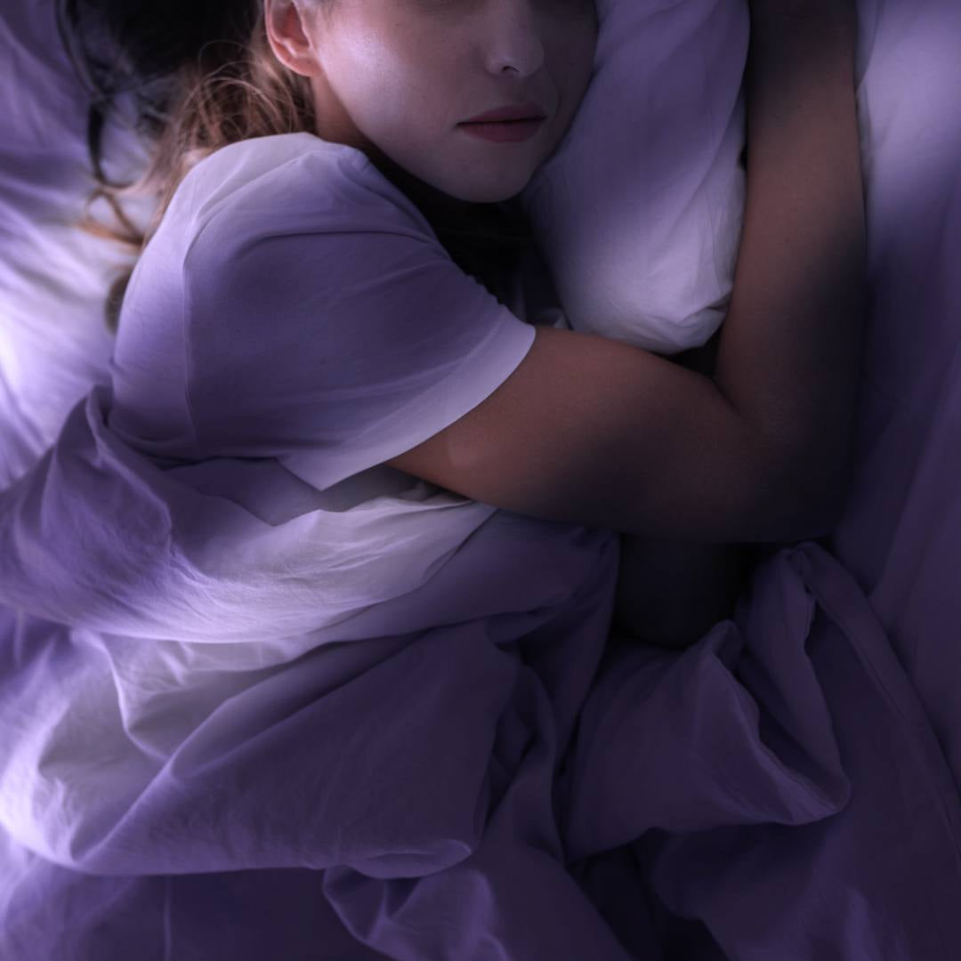 Schneller einschlafen – natürlich zur Ruhe kommen mit Melatonin & Pflanzenextrakten | SPEEDSLEEP